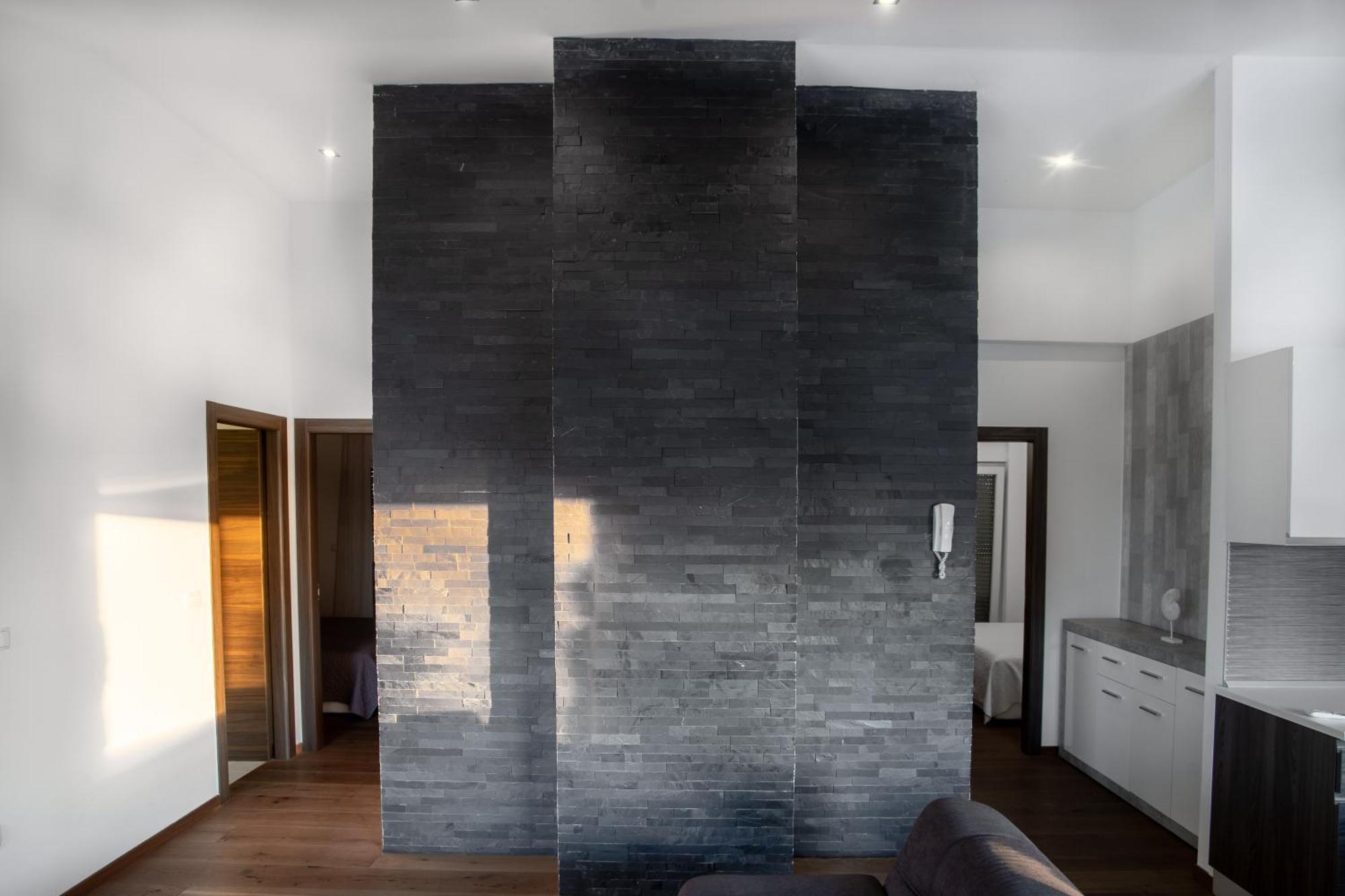 Dukat Apartamento Nin Exterior foto