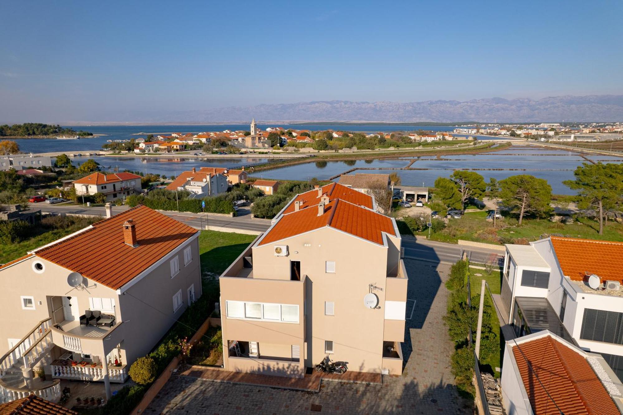 Dukat Apartamento Nin Exterior foto