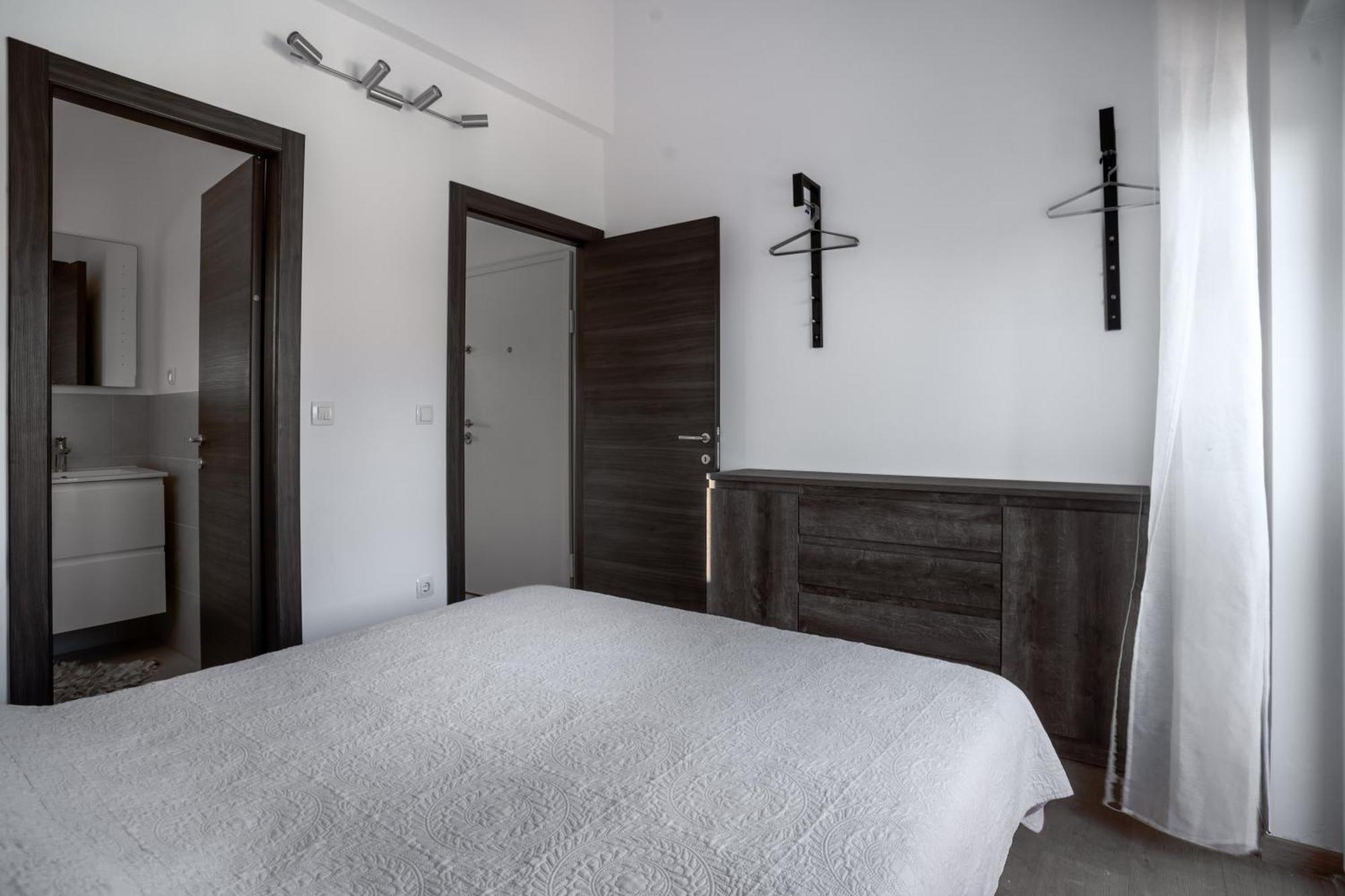 Dukat Apartamento Nin Exterior foto