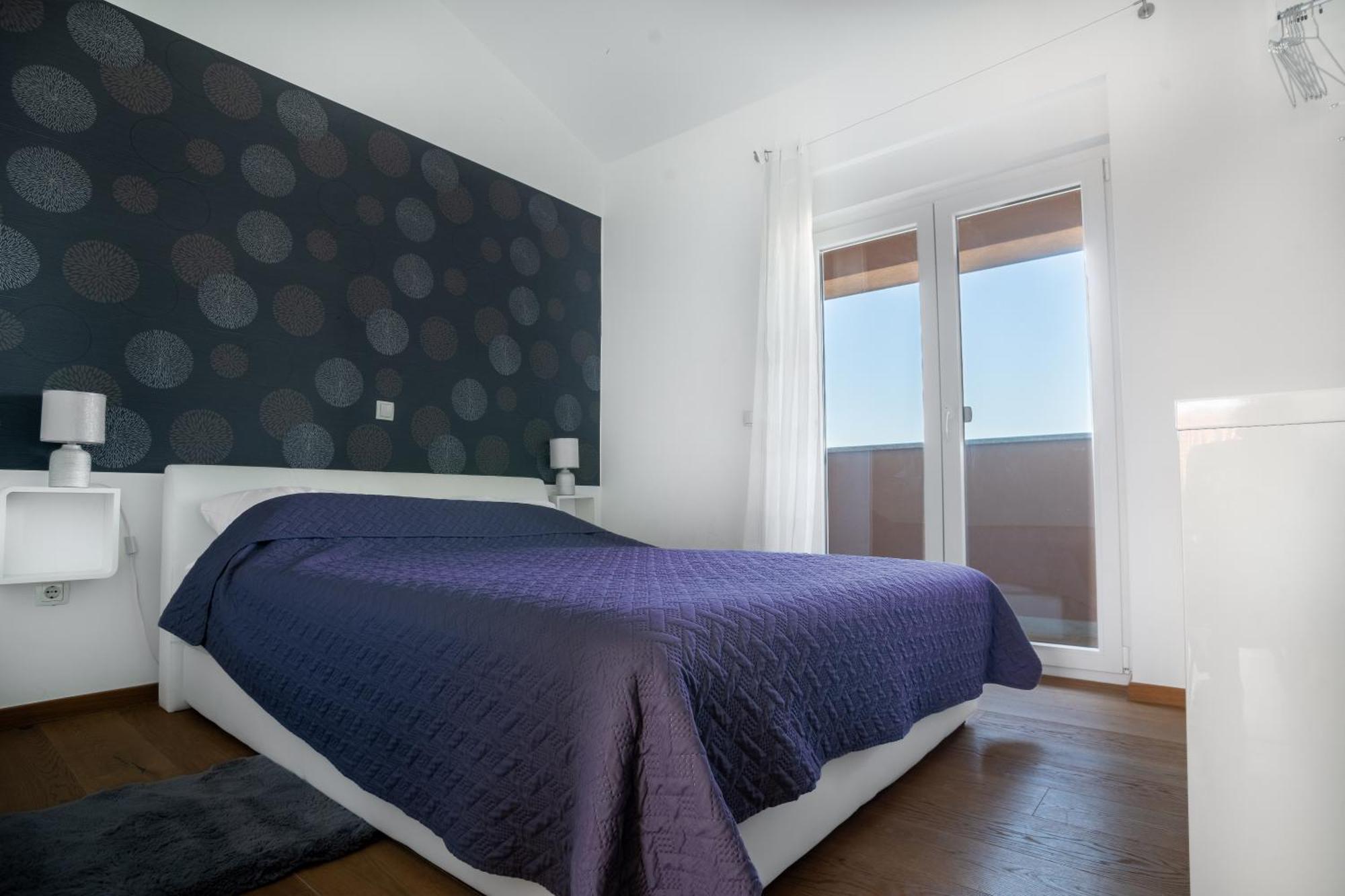 Dukat Apartamento Nin Exterior foto
