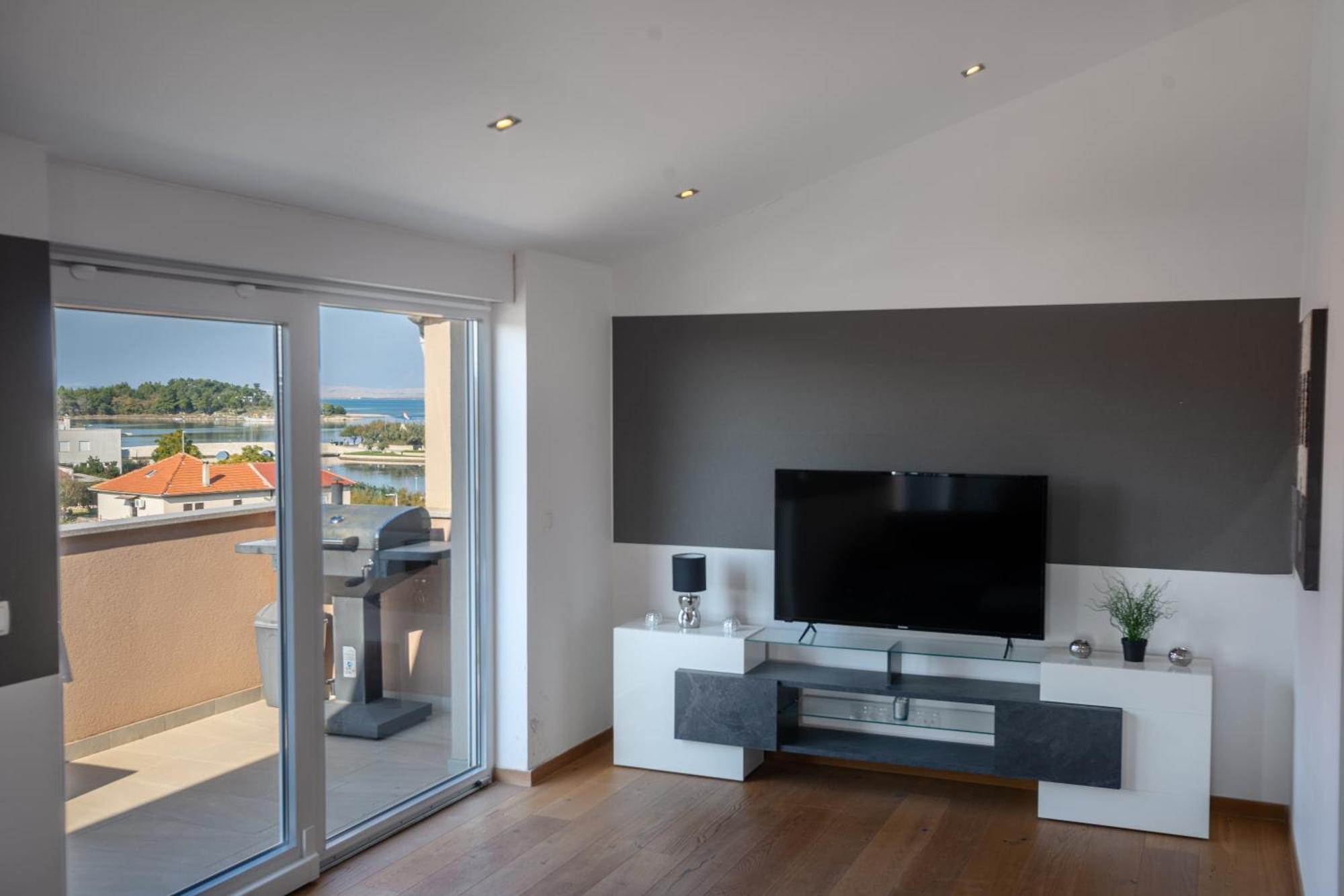 Dukat Apartamento Nin Exterior foto