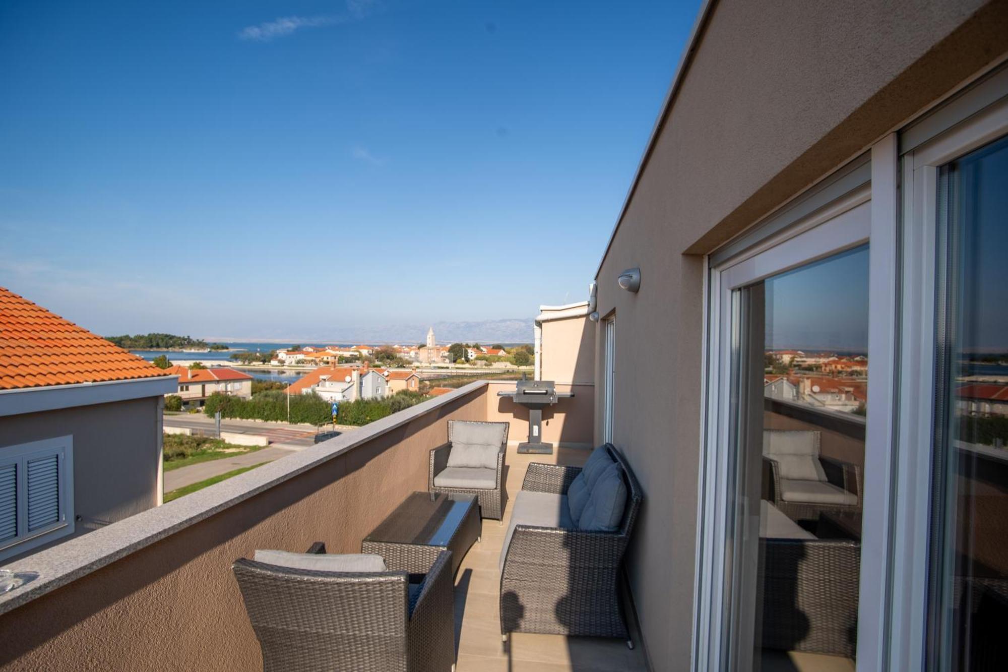 Dukat Apartamento Nin Exterior foto